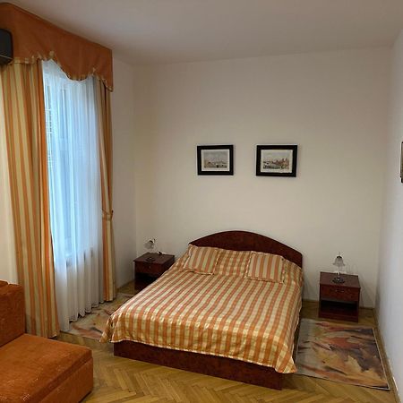 Party Villa Holiday Rent Balatonföldvár المظهر الخارجي الصورة